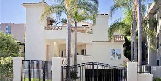 8126 Camino Del Sol, La Jolla CA 92037