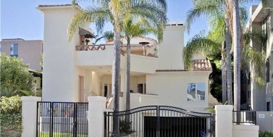 8122 Camino Del Sol, La Jolla CA 92037