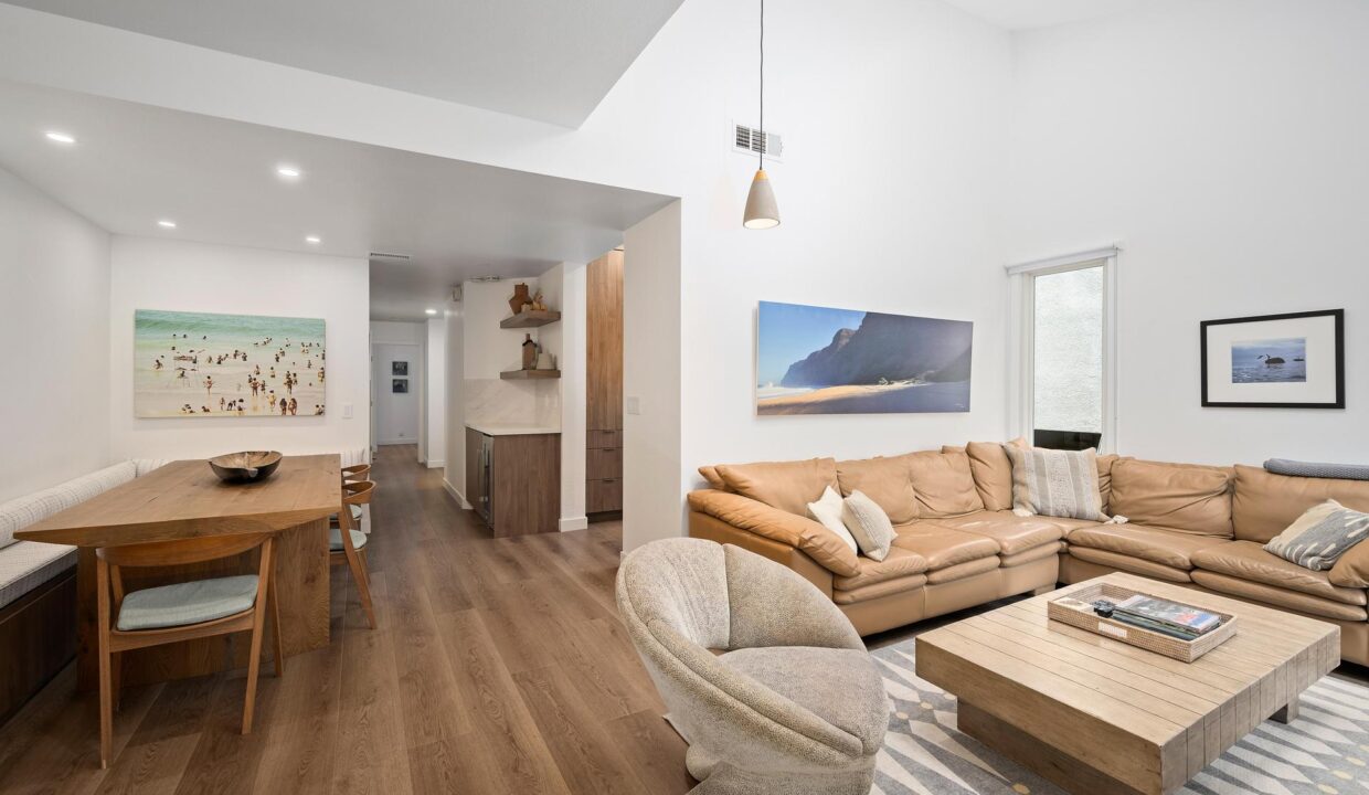 8126 Camino del Sol-06