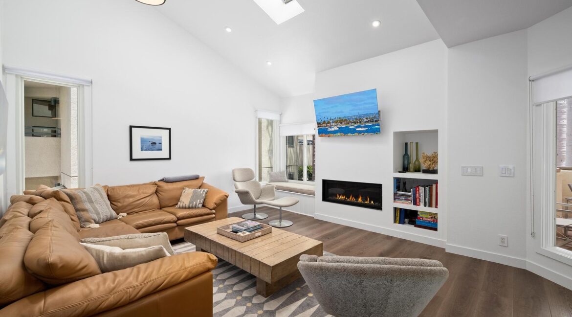 8126 Camino del Sol-07
