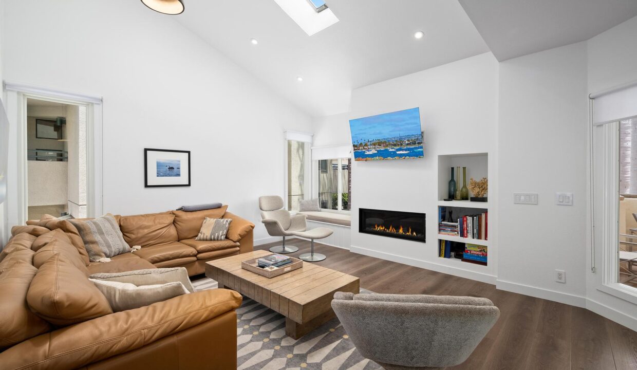 8126 Camino del Sol-07