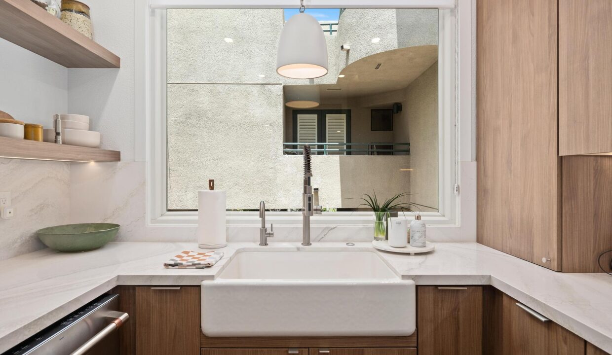 8126 Camino del Sol-14