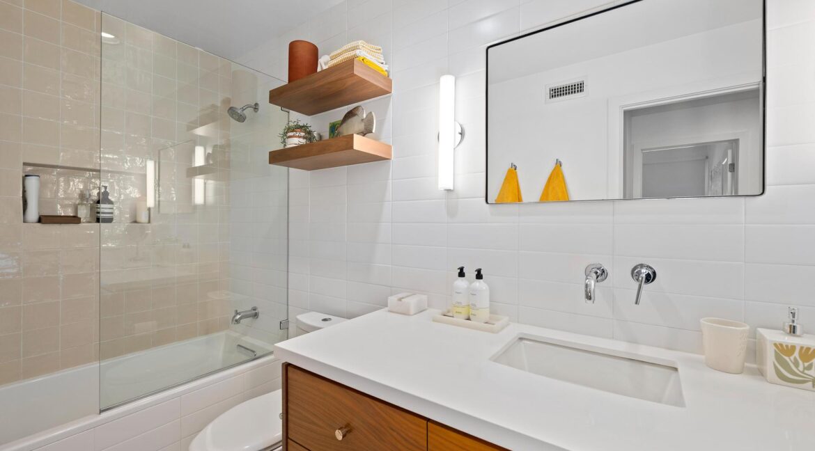 8126 Camino del Sol-17