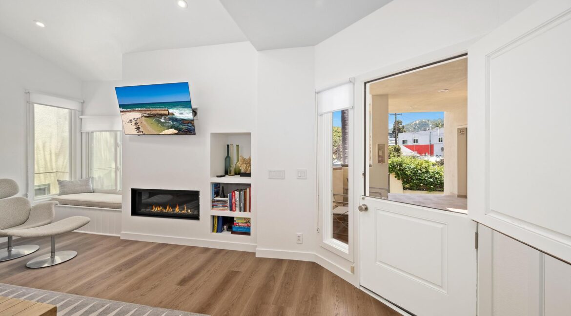 8126 Camino del Sol-30